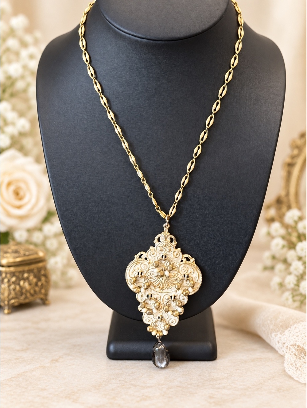 Vintage ART Renaissance Revival Pendant Necklace